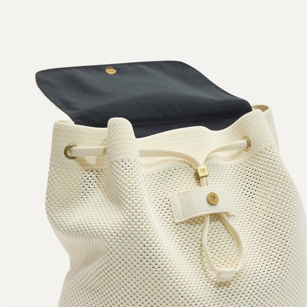 The Cinch Backpack - Coconut Crochet
